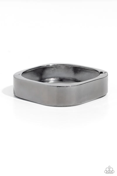 Paparazzi Boss Babe Basic - Black Bangle Bracelet