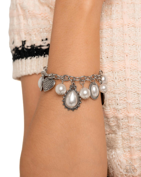 COMING SOON Paparazzi Pearly Pact - Complete Look Set