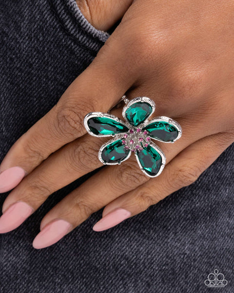 Paparazzi Daily Drama - Green Ring