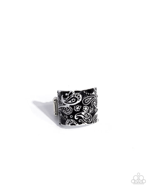 Paparazzi PAISLEY Talk - White Ring