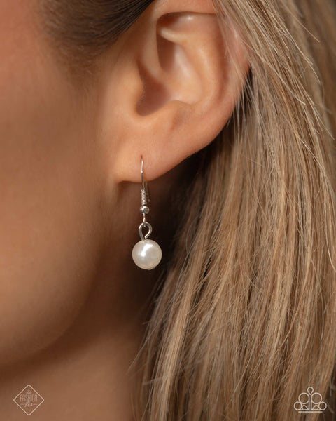 Paparazzi Cordially Chic Pearl - White Necklace
