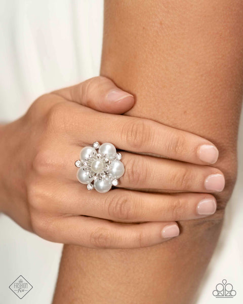 Paparazzi Friendly Flair Pearl - White Ring