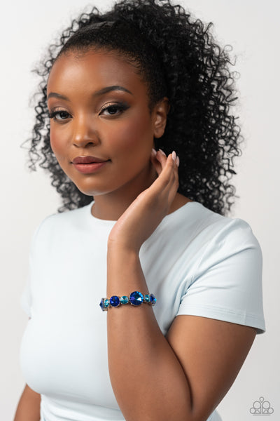 Refreshing Radiance - Blue UV Shimmer Bracelet