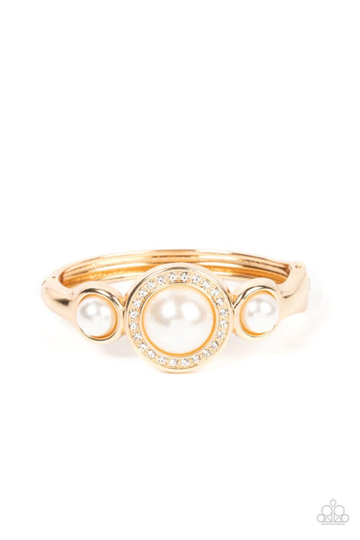 Paparazzi Debutante Pearl Daydream Gold Bracelet