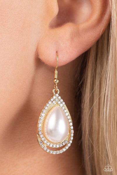 Paparazzi Effortless Elegance Pearl Earrings