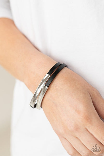 Paparazzi Dangerously Divine Bracelet
