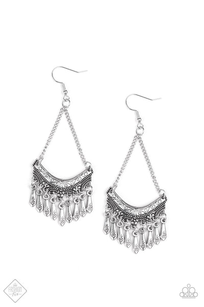Paparazzi In ROGUE - Silver Earrings