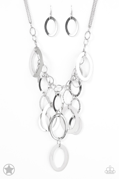 Paparazzi A Silver Spell Blockbuster Necklace