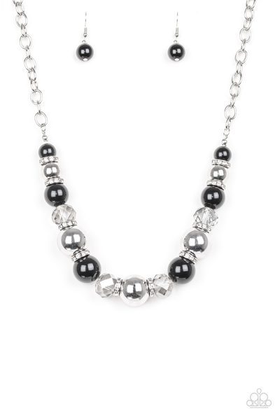 Paparazzi The Camera Never Lies - Black Necklace