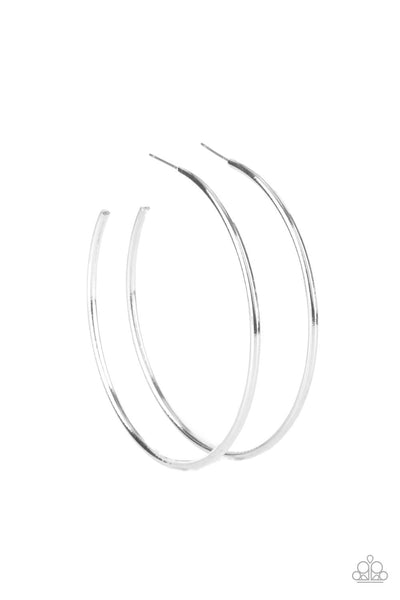 Paparazzi Mega Metro - Silver earrings