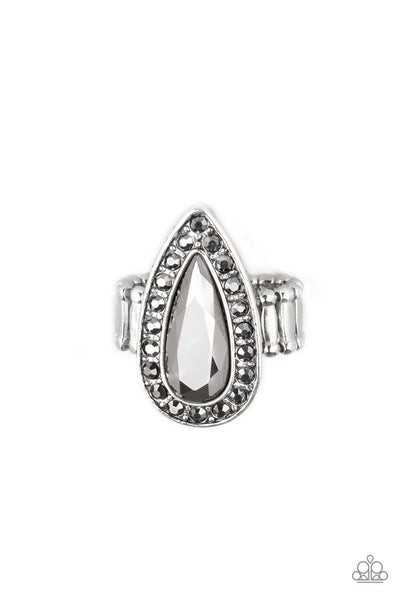 Paparazzi Majestic Mayhem - Silver Ring