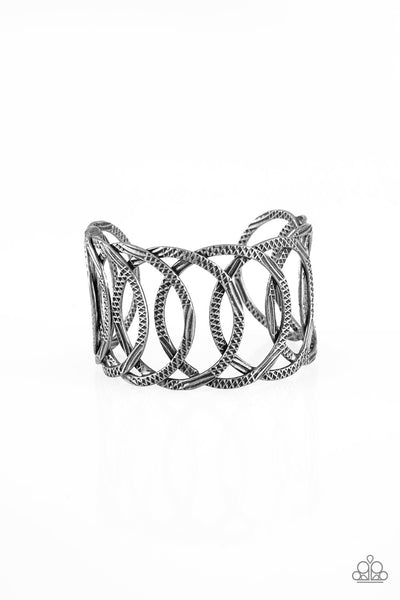 Paparazzi Circa de Contender - Black Bracelet