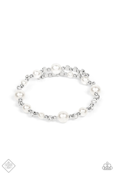 Paparazzi Chicly Celebrity White Pearl Bracelet