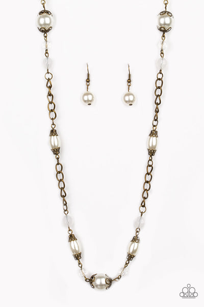 Paparazzi Magnificently Milan - Brass Necklace