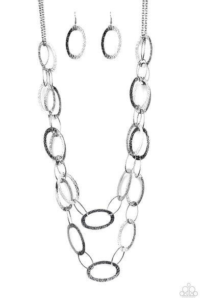Paparazzi Glimmer Goals Black Necklace