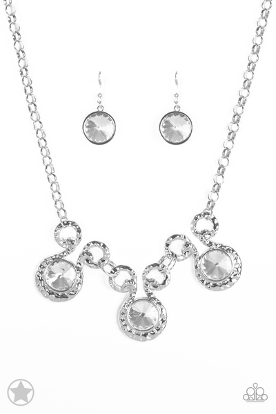 Paparazzi Hypnotized - Silver Blockbuster collection Necklace