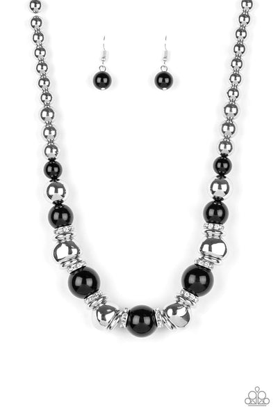Paparazzi Hollywood HAUTE Spot Black Necklace