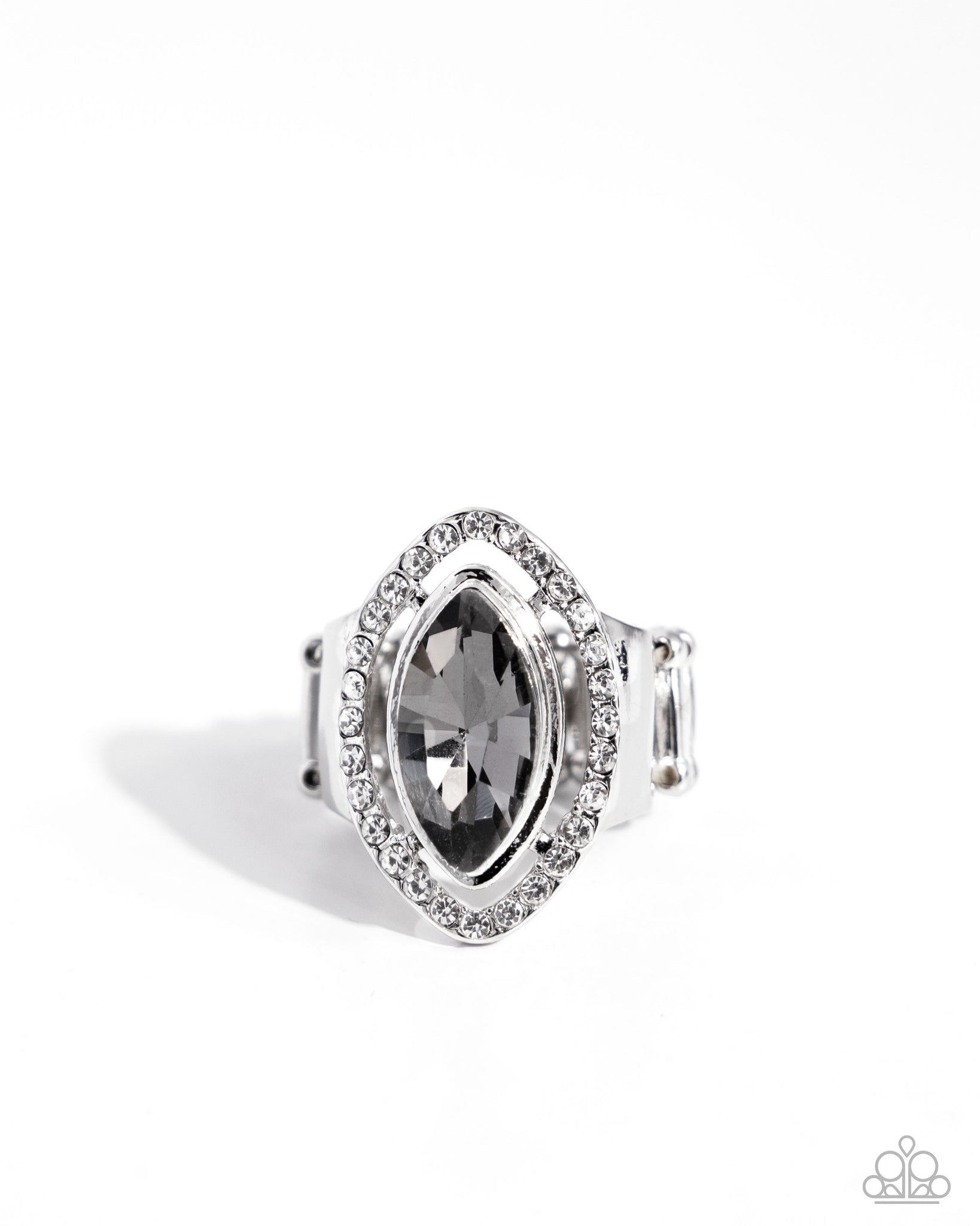 Paparazzi Marquise Majesty - Silver Ring