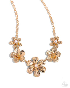 Paparazzi FLOWER Move - Gold Necklace