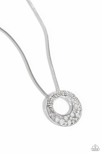 Paparazzi Scintillating Spiral Pearl White Necklace