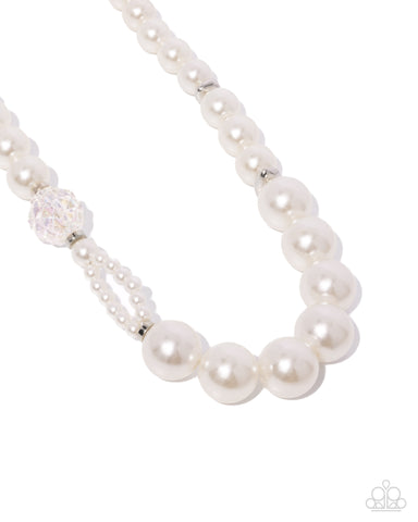 Paparazzi Crystal Class - Pearl White Necklace