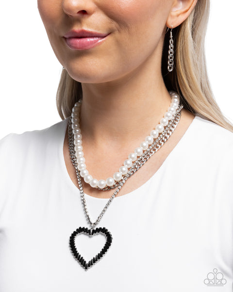 Paparazzi Y2K Year - Black Heart and Pearl Necklace