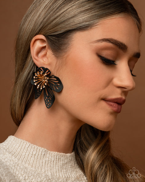 Paparazzi Wonderland Wallflower - Black Earrings