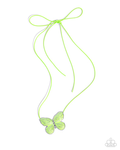 Paparazzi Fluttering Fervor - Green Heart  Necklace