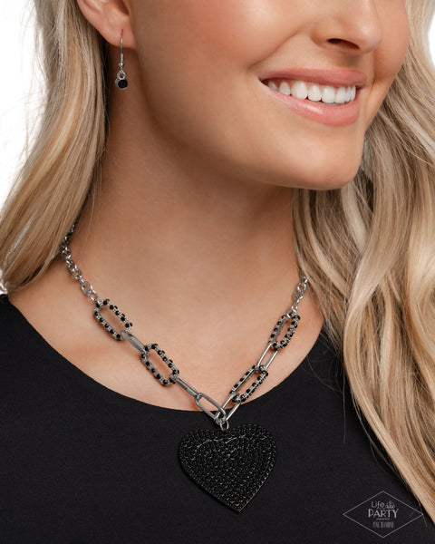 Paparazzi Roadside Romance - Black Heart Necklace