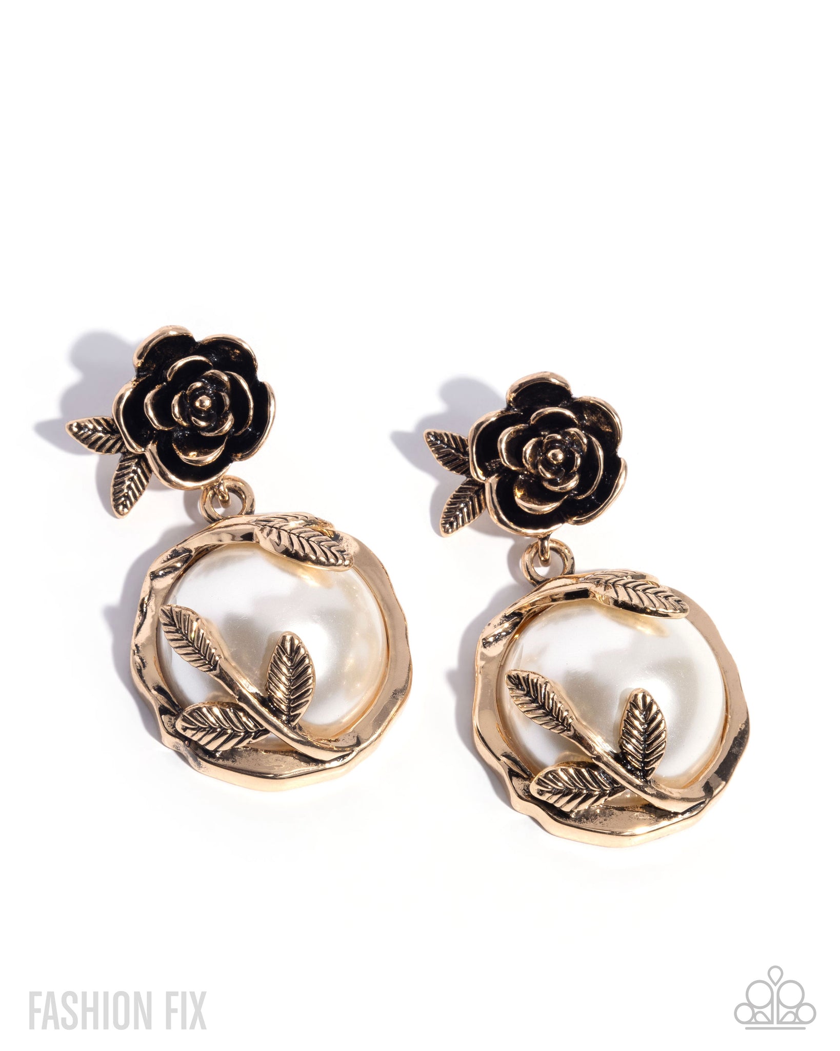 Paparazzi Tasteful Tea Party - Gold Pearl Earrings
