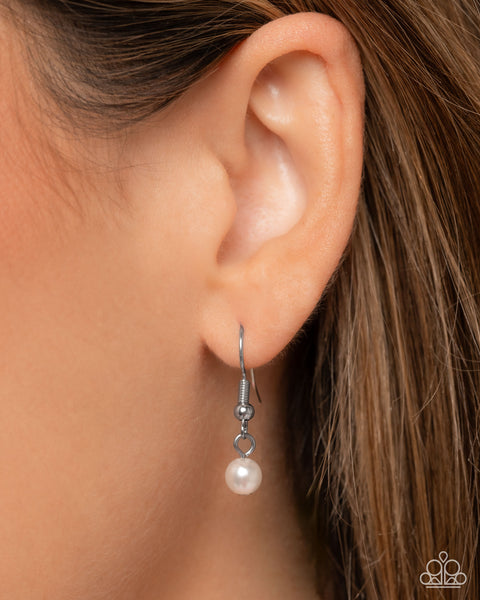 COMING SOON Paparazzi 
Conscious Chic - Pearl Complete Set