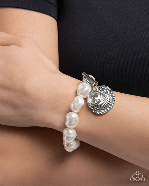 Paparazzi Coastal Cadenza - White Pearl Bracelet
