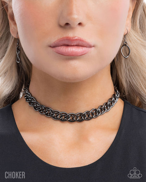 Paparazzi Lustrous Links - Black Choker Necklace