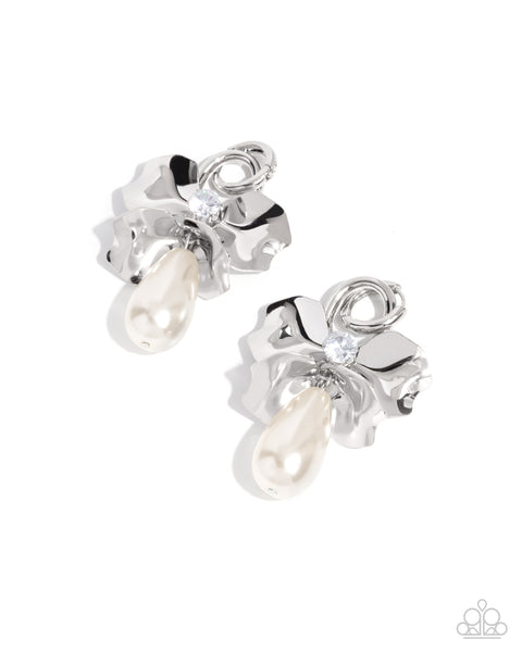 Paparazzi Champagne Celebration - White Pearl Earrings