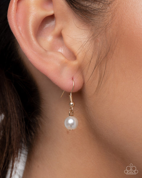 COMING SOON Paparazzi Paid in Pearls - Gold Pearl Necklace