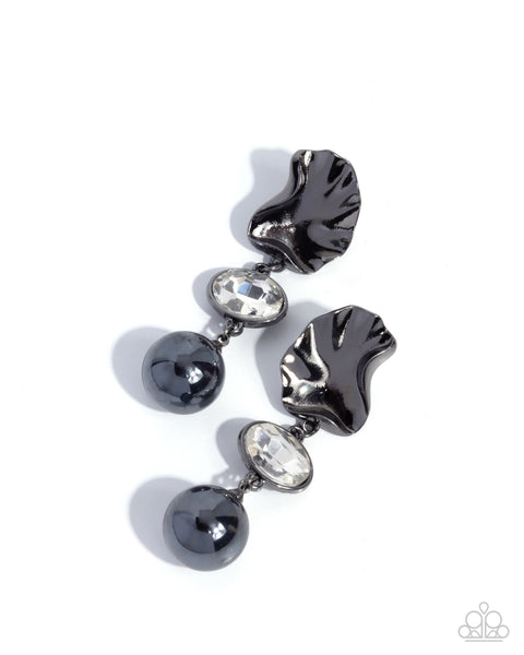 Paparazzi  Abstract Abracadabra - Black Earrings