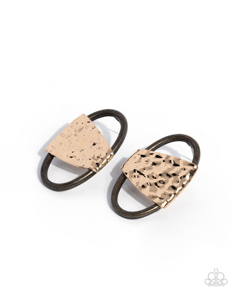 Paparazzi Oval Attitude - Brass Earrings