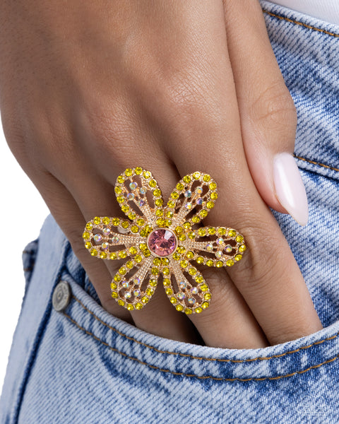 COMING SOON Paparazzi 
Absolutely Thriving - Yellow Ring