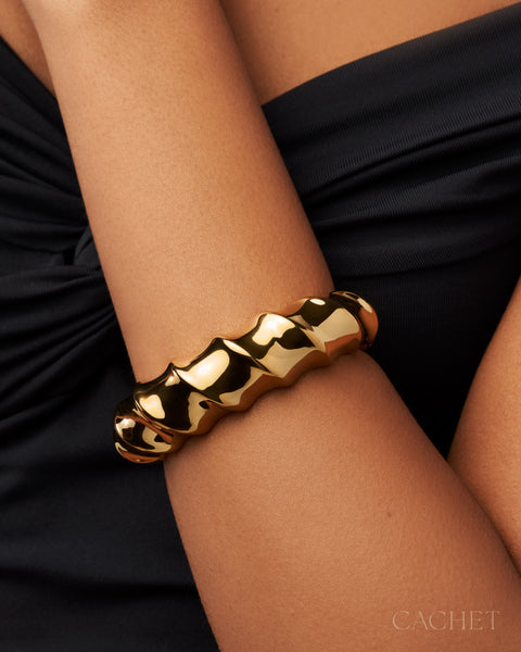 Paparazzi Maniere - 18K Gold Cachet Bracelet