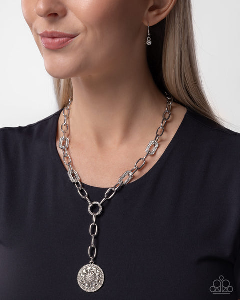 COMING SOON Paparazzi Gallery Glitter - White Necklace