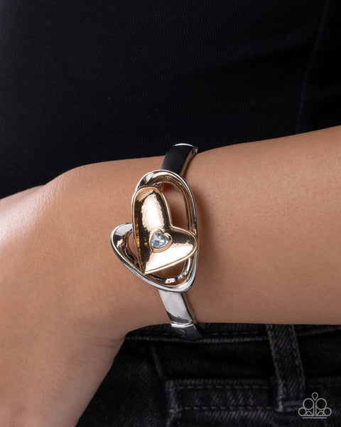 Paparazzi Heartfelt Help - Blue Bracelet