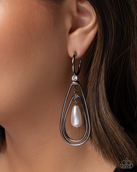 Paparazzi Colorful Composition Pearl - Black Earrings