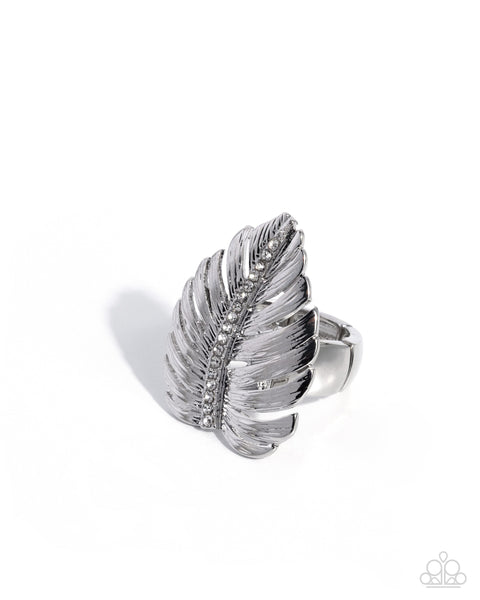 Paparazzi Lavish Leaf - White Ring