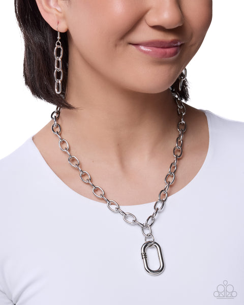 Paparazzi Dominant Dazzle - Black Necklace