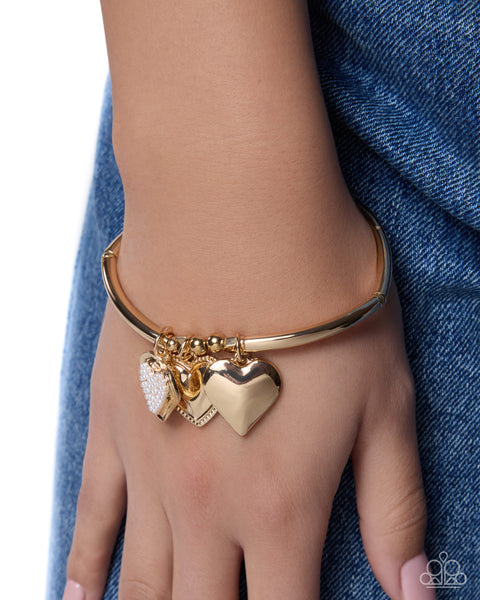 COMING SOON Paparazzi Fashionable Family Heart - Gold Bracelet