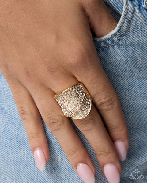 Paparazzi Polished POV - Gold Ring