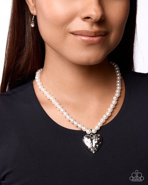 Paparazzi Charming Cadence Pearl Heart White Necklace