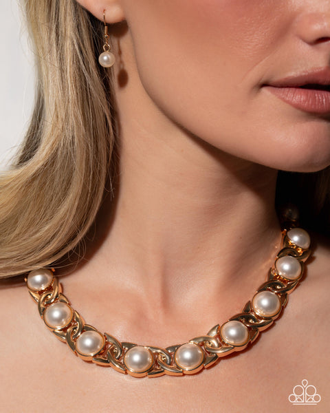 COMING SOON Paparazzi Poised Parade Pearl Gold Necklace