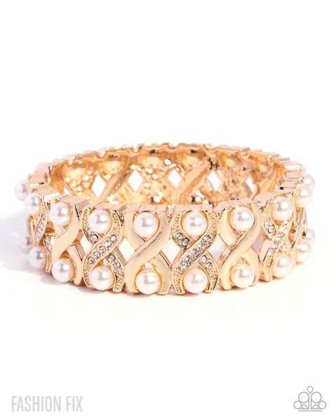 Paparazzi Elizabethan Era - Gold Hinged Bracelet