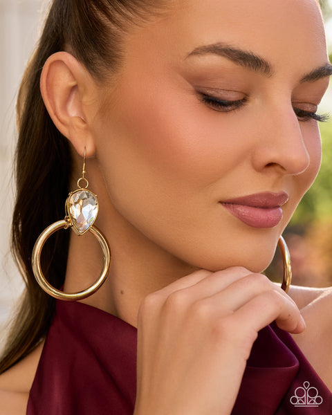 Paparazzi Enjoyable Elegance - White Earrings